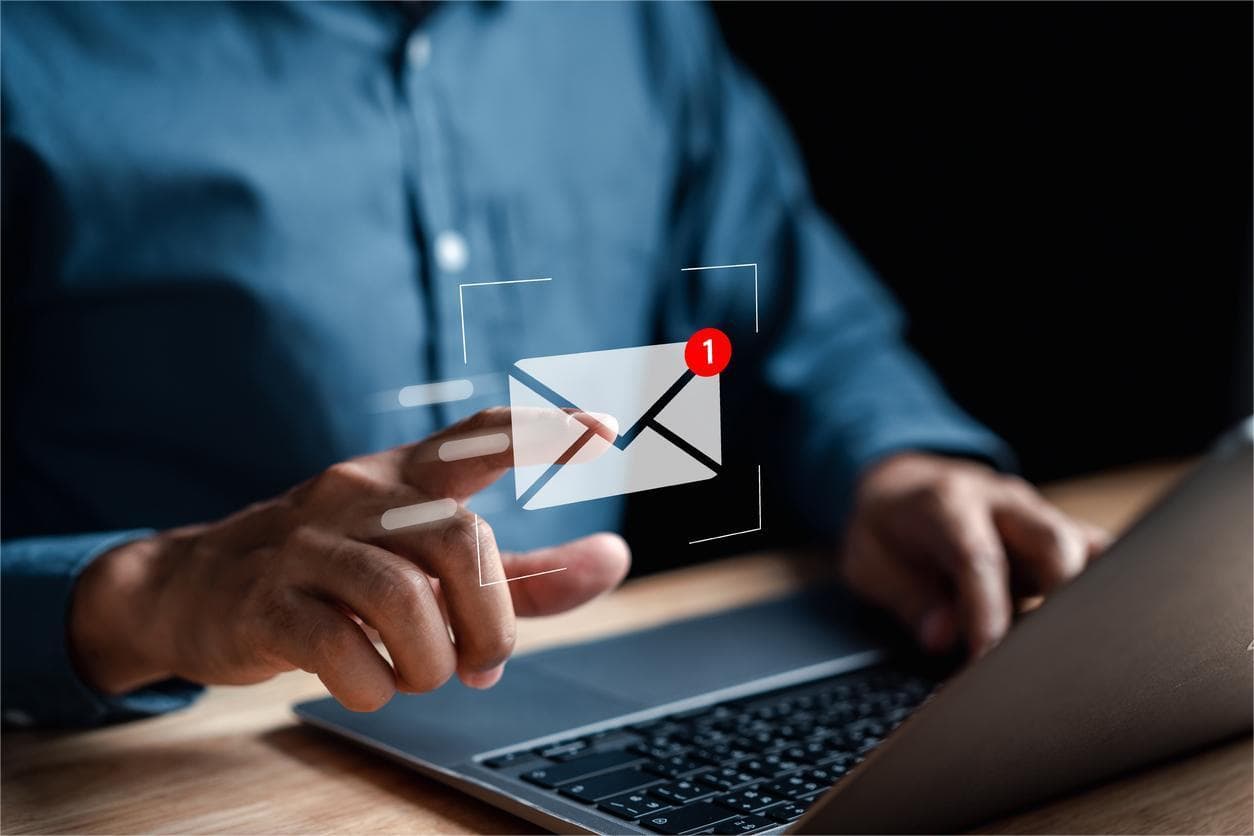 The 7 Best Chrome Email Tracking Extensions for Sales Teams in 2026