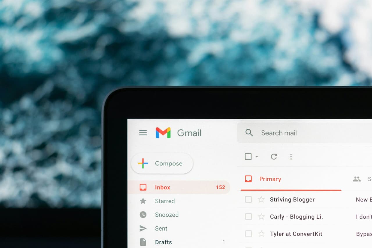 Email Open Tracking: How It Works and the Best Tools for Sales Teams